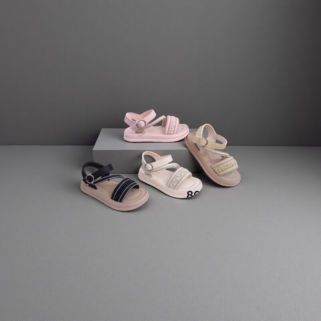 Fashionable and simple girls' sandals Specification image