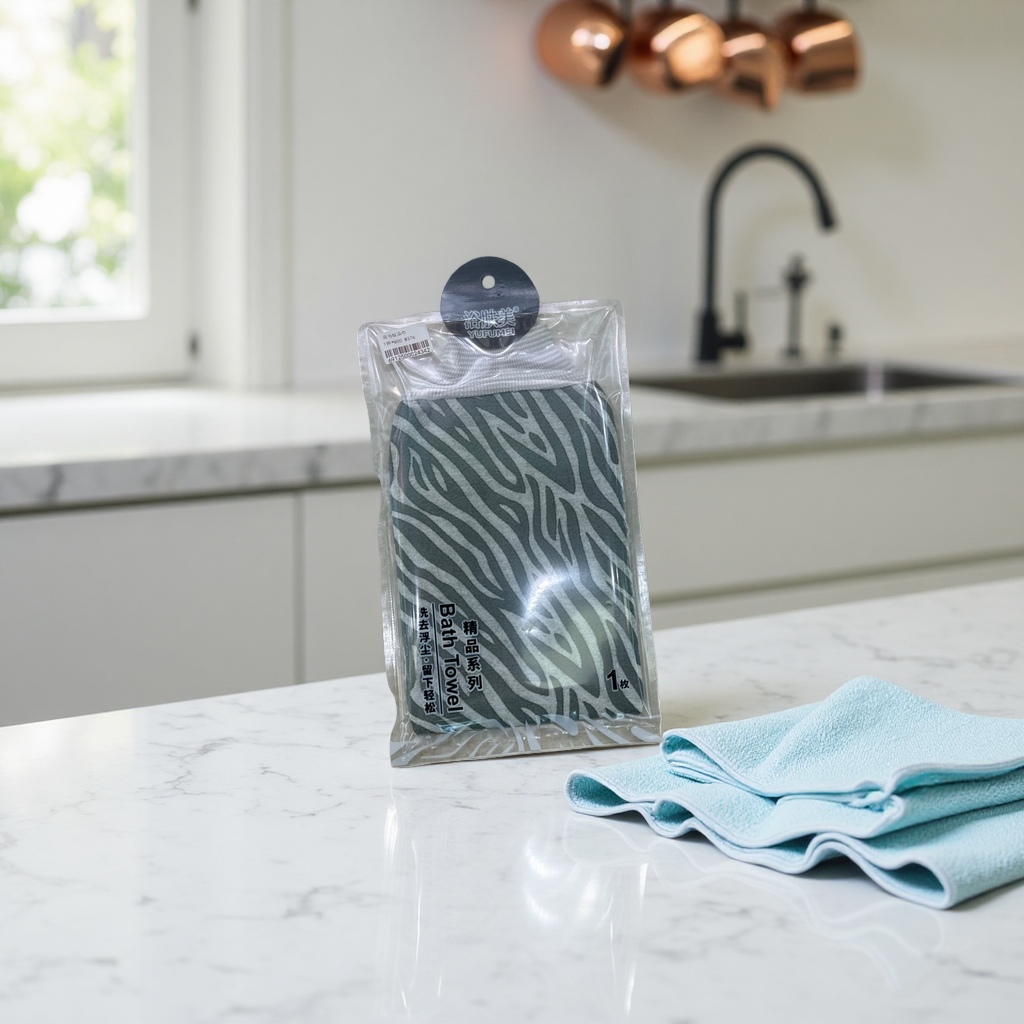 Bath towel + bath towel details Picture