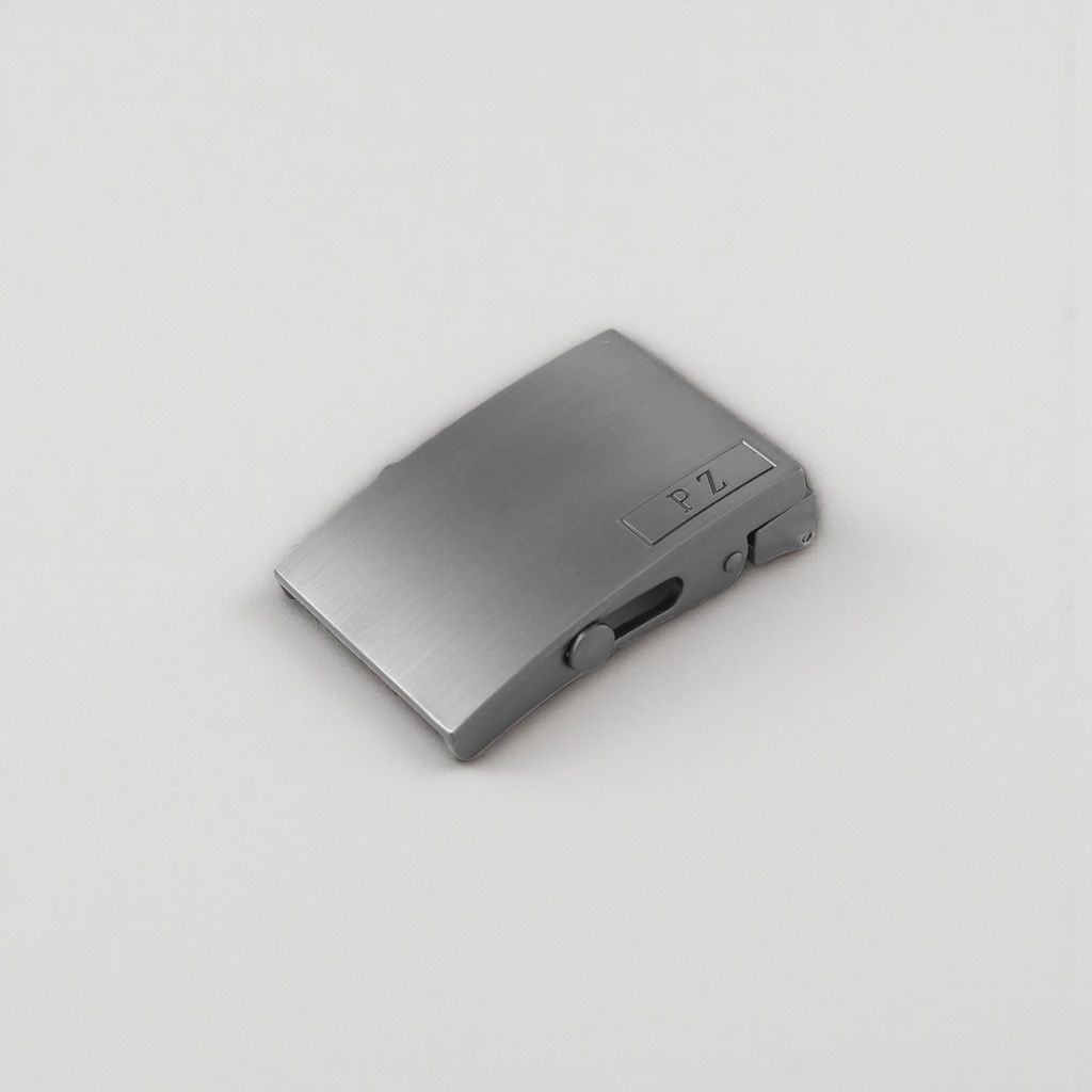 A simple business leather belt for men with a metallic texture belt buckle Specification image