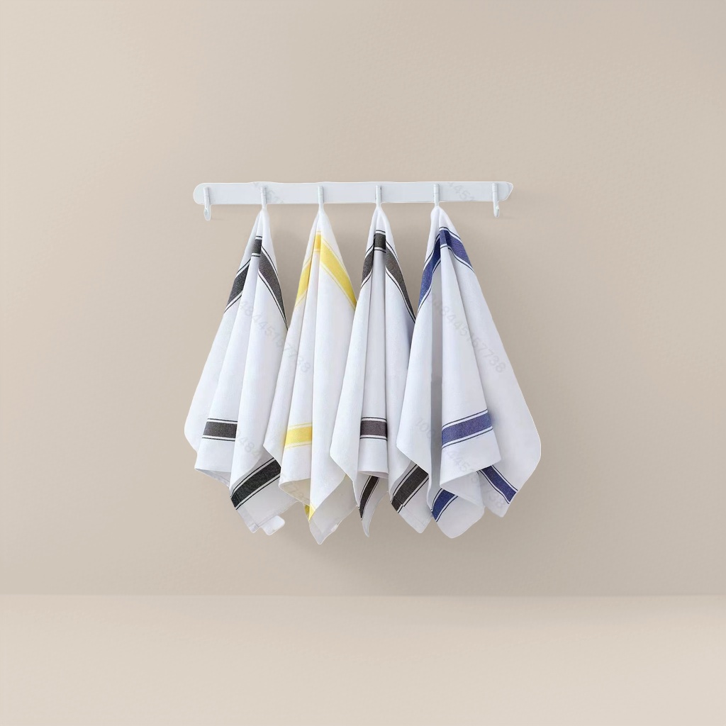 Four towels are hung on a white background. The main body of the towel is a hanging bathroom product Specification image