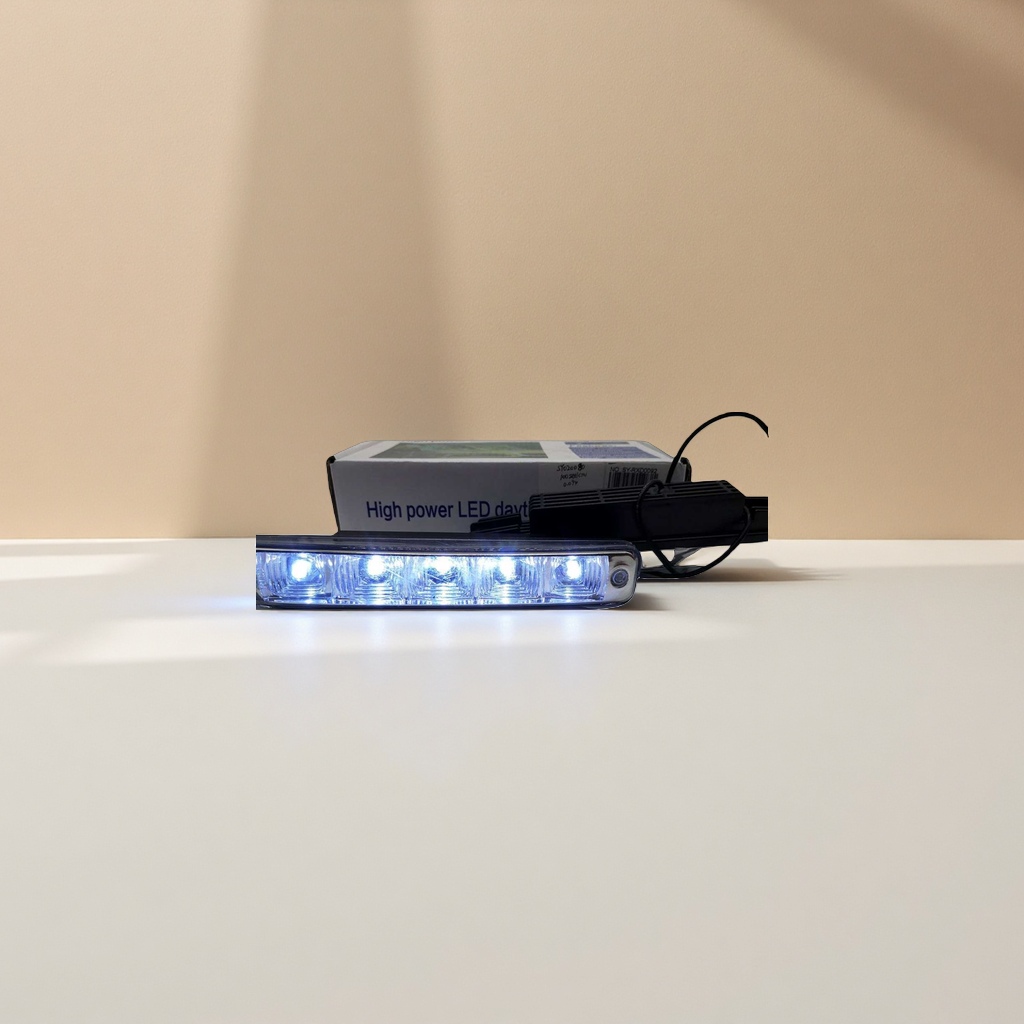 High-power LED daytime running lights, 12V18W waterproof daytime running lights for automobiles