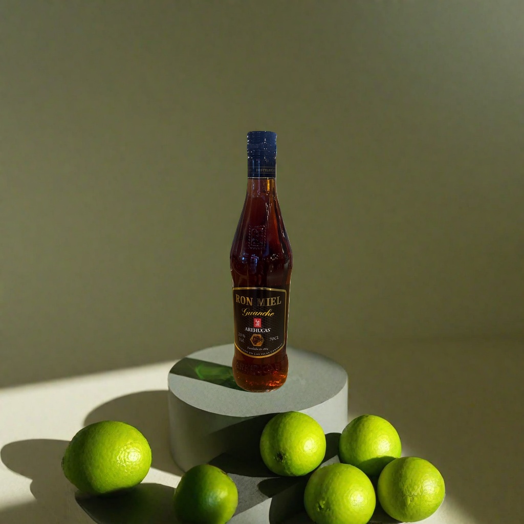 Бутылка рона миля гуанше, красная бутылка, украшающая дом