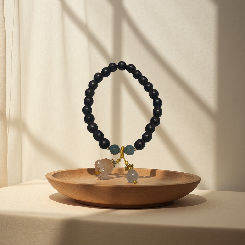 Black bead bracelet, green and pink pendant, simple and fashionable accessories details Picture
