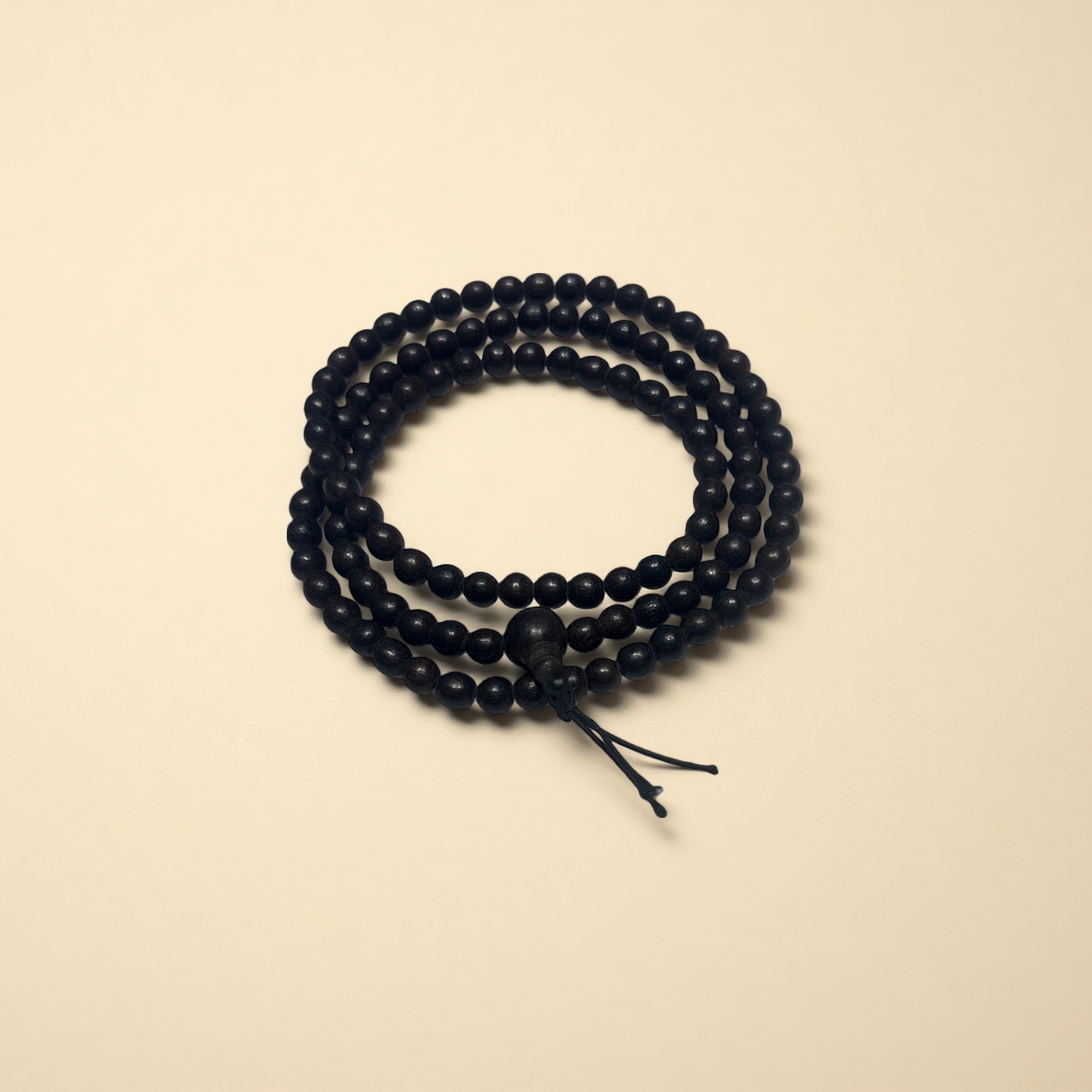 Black beaded bracelet with a retro, fashionable and simple design, a gift for women's accessories Application Scenario