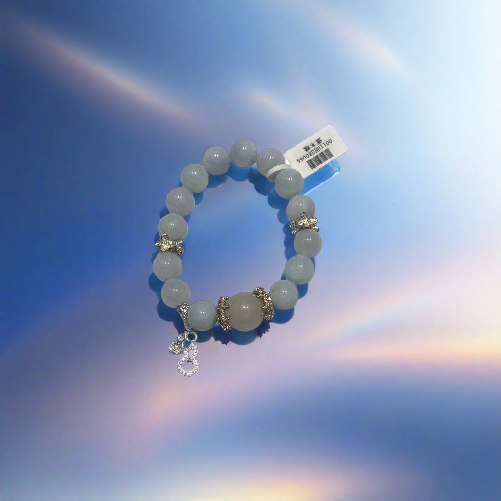 A fashionable and simple pure silver bracelet for women's daily wear details Picture