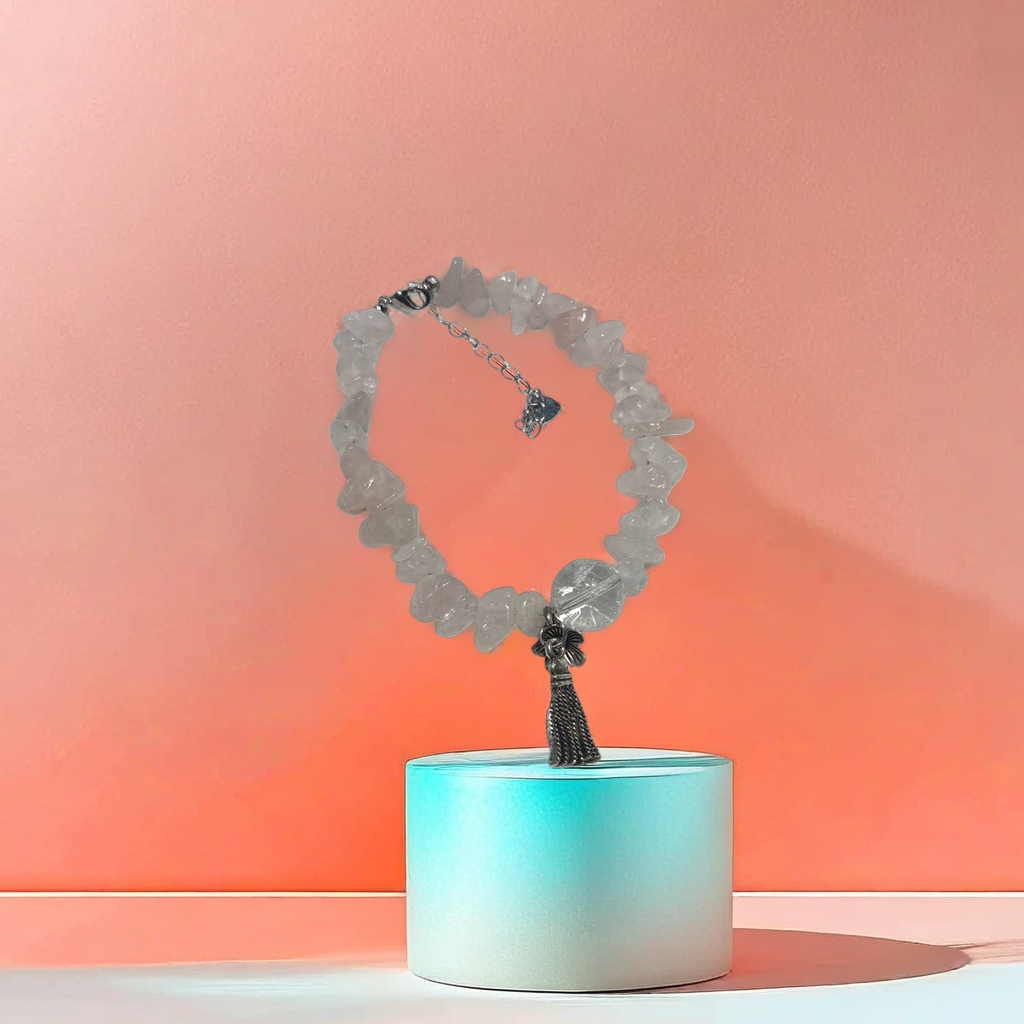 A fashionable and simple pure silver bracelet for women as a gift details Picture