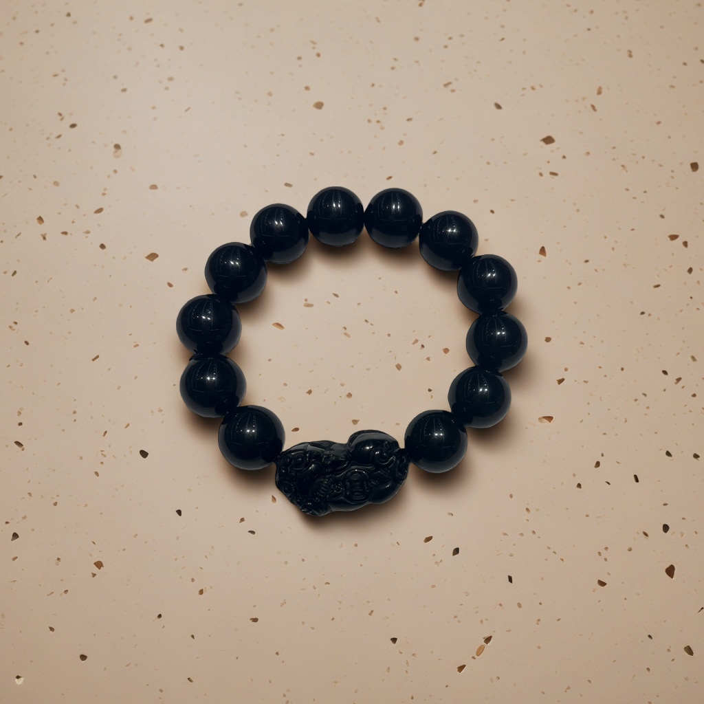Black bead bracelet, a fashionable and simple women's bracelet Specification image