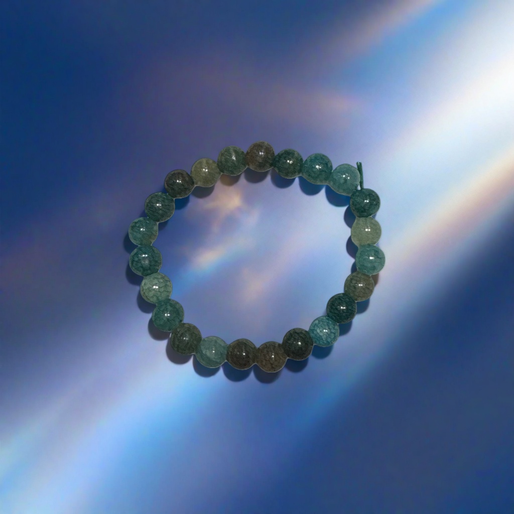 The bead bracelet is an exquisite and fashionable women's accessory with a unique and trendy design sense Specification image