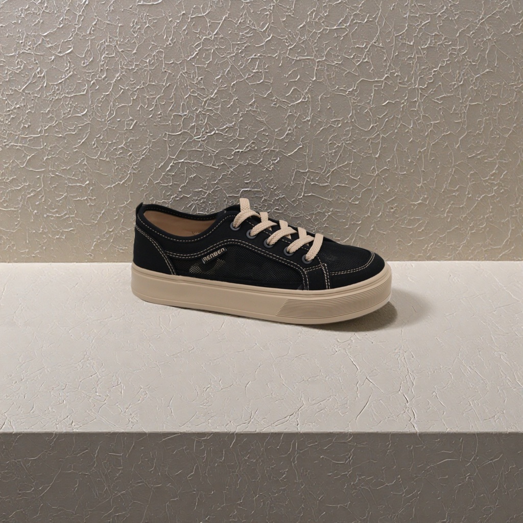 The black mesh casual sports shoes are breathable, comfortable, anti-slip, wear-resistant, lightweight and shock-absorbing details Picture