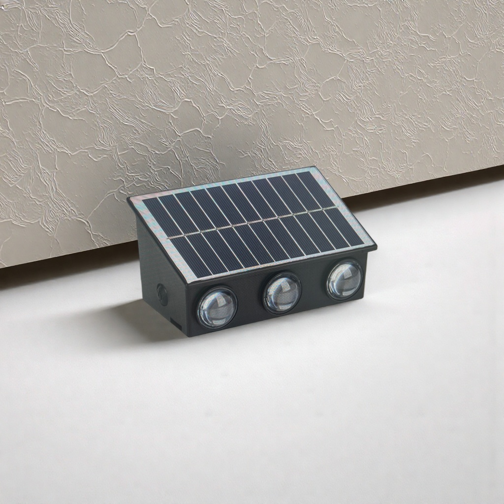 Solar lamp outdoor waterproof rechargeable portable lighting lamp, 12000mAh Application Scenario