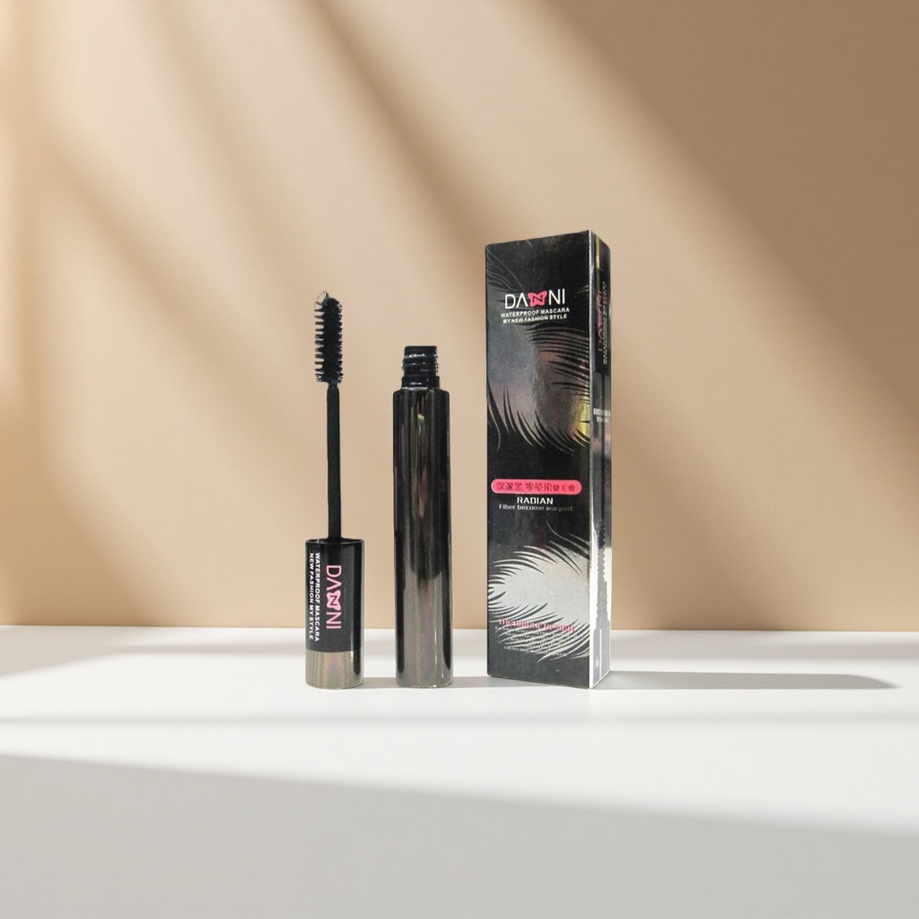 DAANI waterproof mascara is thick, slender and long-lasting without smudging Specification image