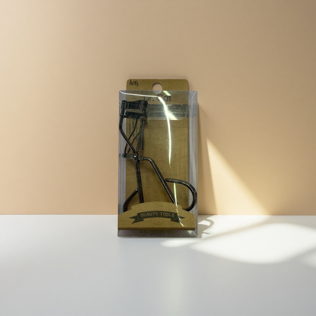 Eyelash curler thickening eyelash curler 1.5 cm eyelash curler, a magic tool for lifting eyelashes Application Scenario