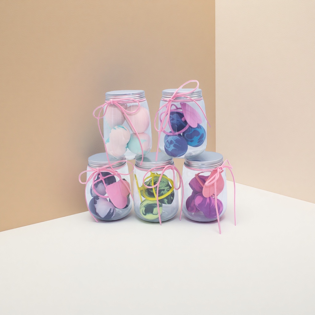 Colorful silicone rubber balls, glass jars, storage jars, creative decorative items Application Scenario