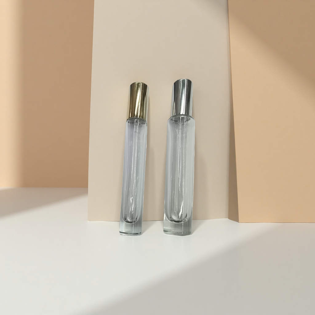 A 10ml large-capacity glass perfume bottle for transparent glass bottles Application Scenario
