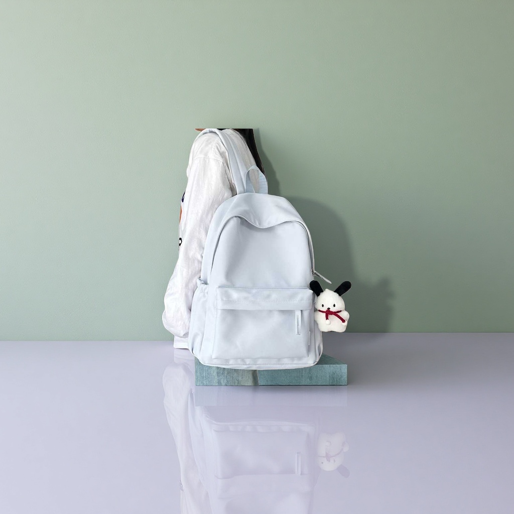 ويستطيع التلاميذ الذين يتنقلون على ظهر الطائرة الزرقاء الضحلة ذات الظهر المزدوج أن يستفيدوا من أوقات فراغهم اليومية