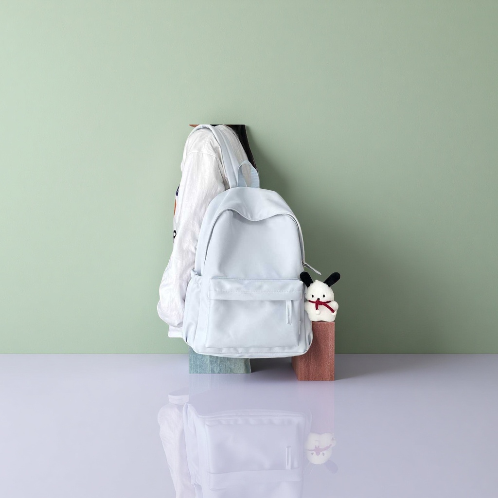 ويستطيع التلاميذ الذين يتنقلون على ظهر الطائرة الزرقاء الضحلة ذات الظهر المزدوج أن يستفيدوا من أوقات فراغهم اليومية details Picture