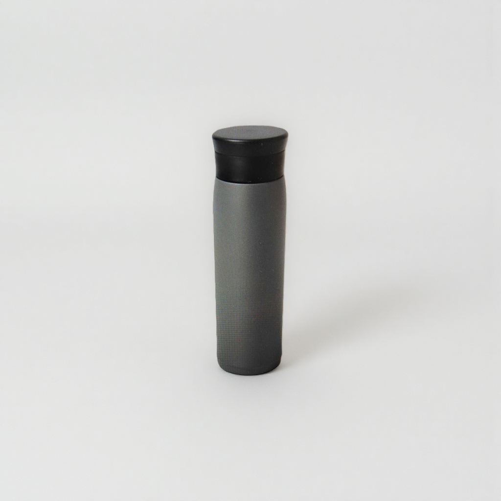 Black leak-proof insulated cup 280ml, portable for both heat and cold preservation, suitable for office and home use details Picture