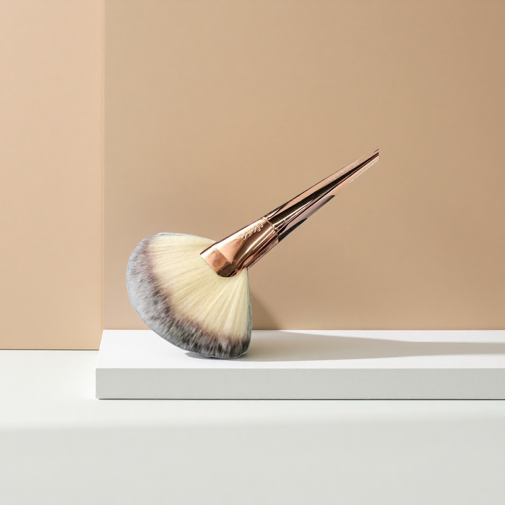 Fan-shaped loose brush makeup brush, professional fluffy setting brush, large blush brush