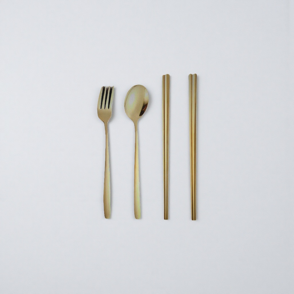 Oro vajilla set tenedor cuchara palillos hogar viento simple Application Scenario