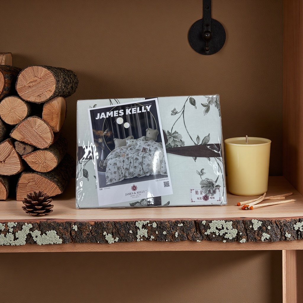 The JAMES KELLY bedding set comes with a beautiful packaging box and a four-piece set. It is made of pure cotton and features a simple and skin-friendly style