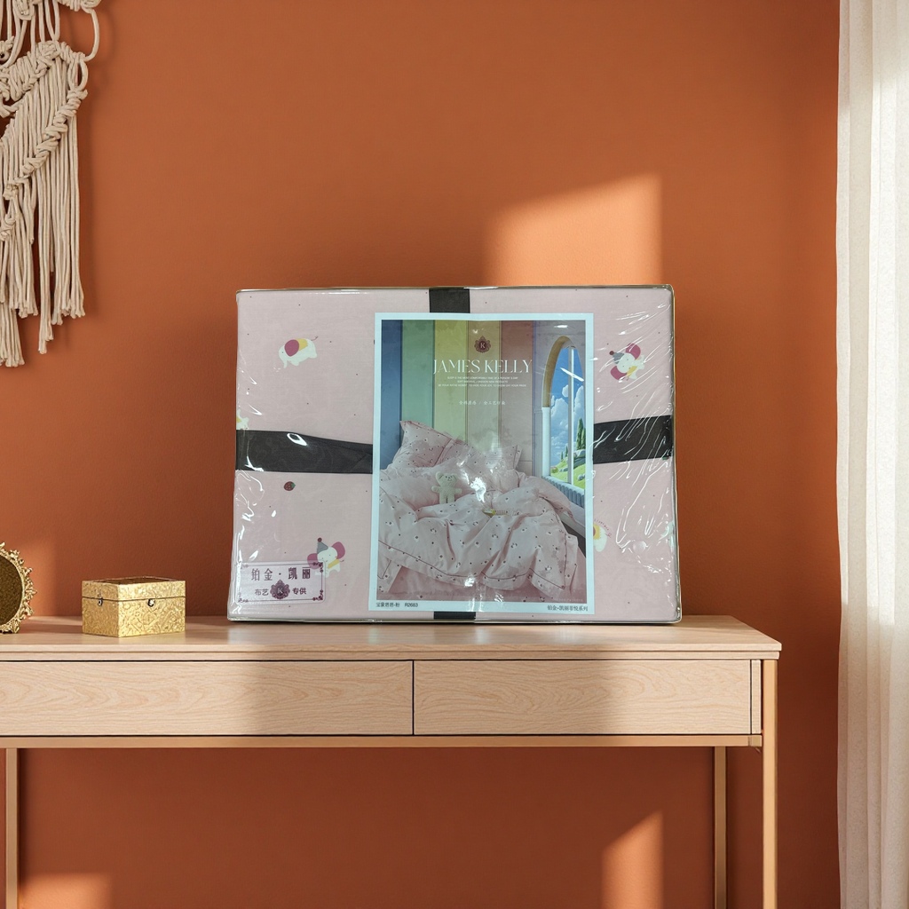 The pink bedding packaging box is fashionable and simple. The gift box is suitable for both giving as a gift and personal use details Picture