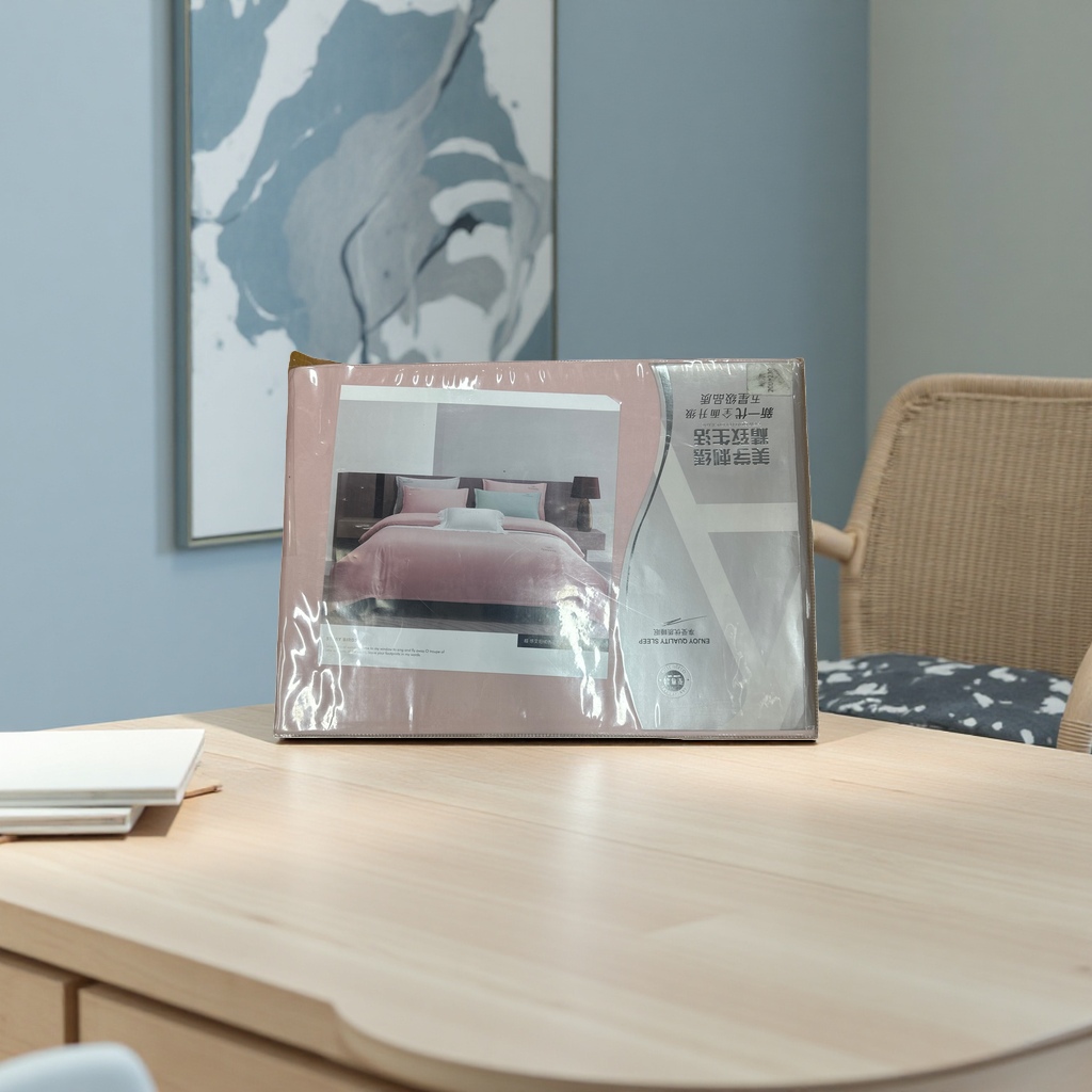 Bedding set: Pure cotton four-piece set with duvet cover, pillowcase and bed sheet. Skin-friendly, breathable and simple style Specification image