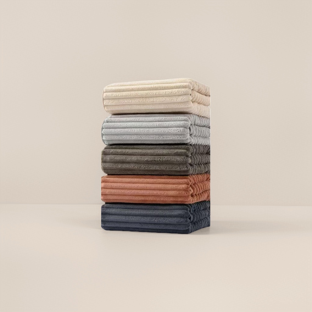 A soft towel stack for stacking household absorbent and quick-drying pure cotton face towels details Picture