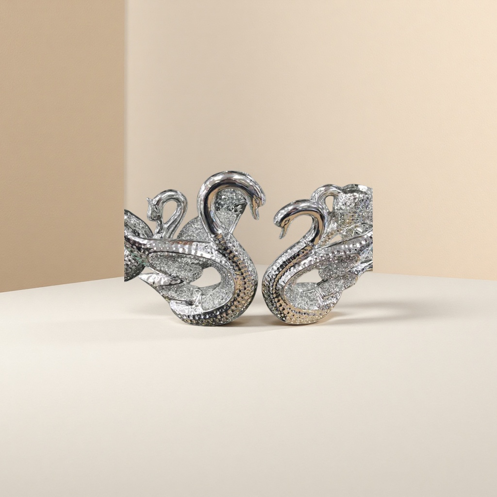 Swan decorative items, elegant home decorations for the living room, bedroom and desktop Application Scenario