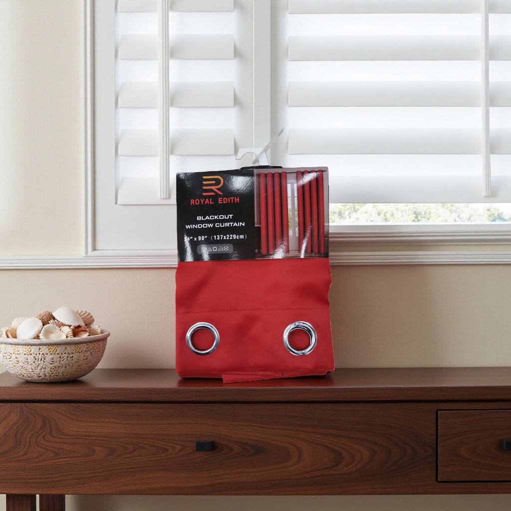 The red blackout curtains have a high light-blocking rate and good drape, making them suitable for both living rooms and bedrooms details Picture