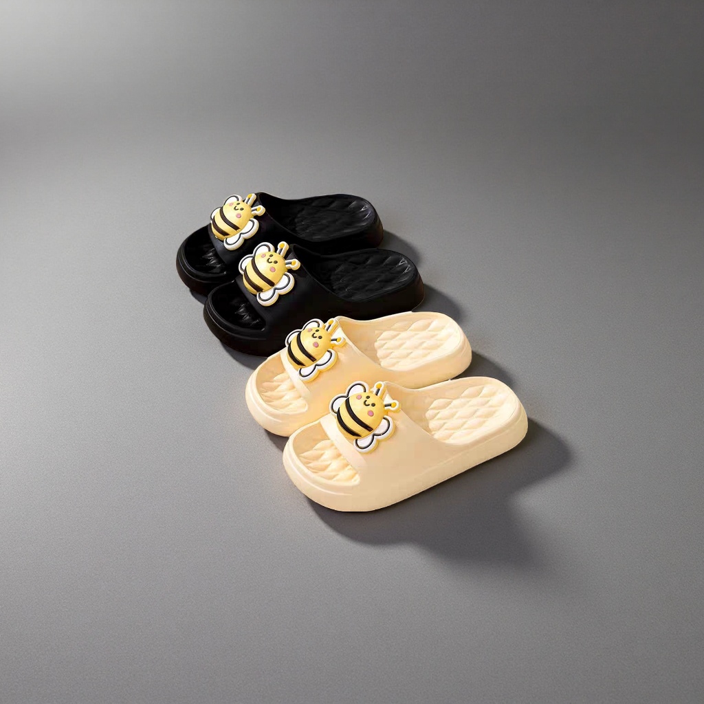 Cartoon bee-patterned cotton and linen home slippers are comfortable and anti-slip, unisply-style Application Scenario