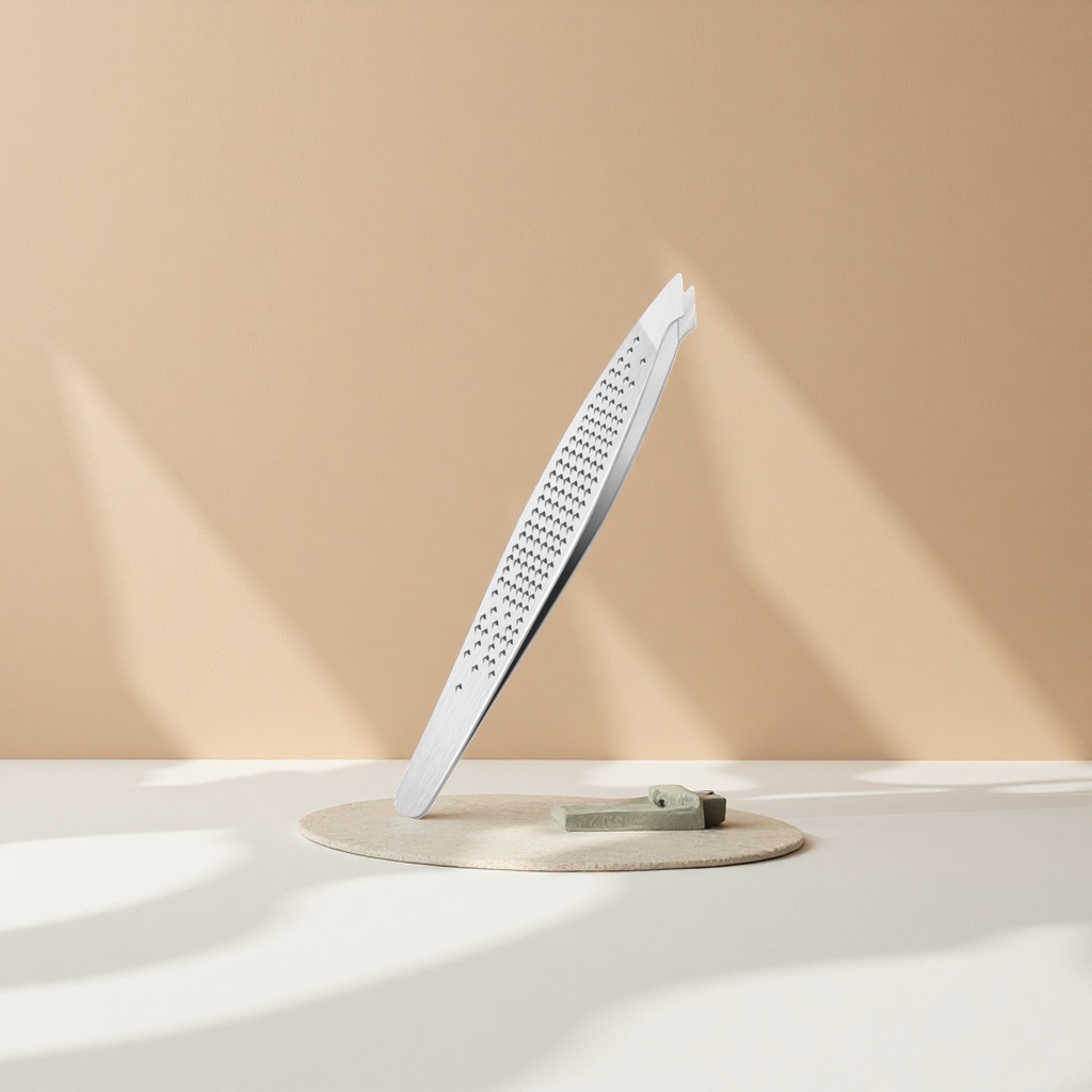 Metal tweezers, precision stainless steel pointed tip, anti-slip, medical-grade 304 material