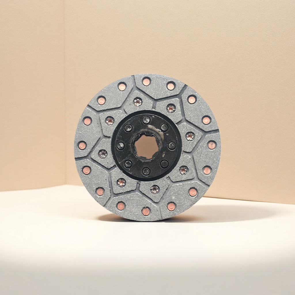 Metal friction plates and brake pads made of ceramic material are heat-resistant, have a long service life and are suitable for various vehicle models Specification image