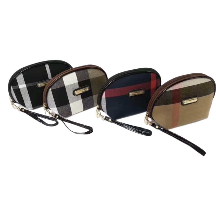 The checkered pattern clutch bag is a fashionable and simple single-shoulder small bag for women Item Picture