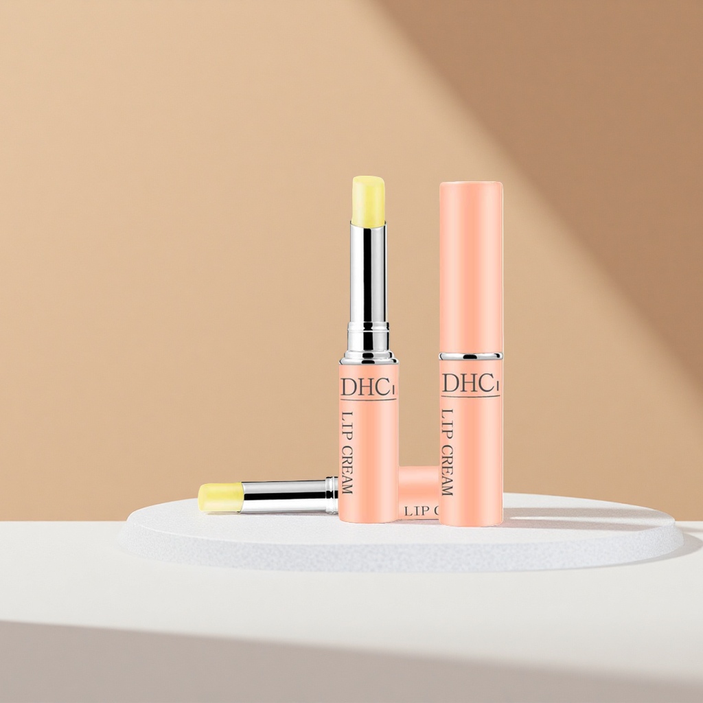 DHC Lip balm moisturizes, hydrates and repairs dry lips 12g Application Scenario