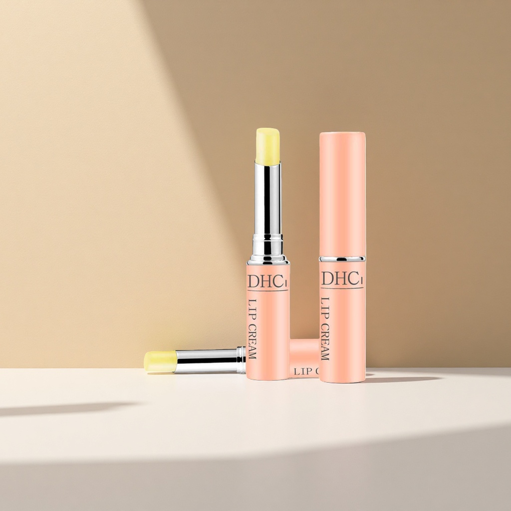 DHC Lip balm moisturizes, hydrates and repairs dry lips 12g details Picture