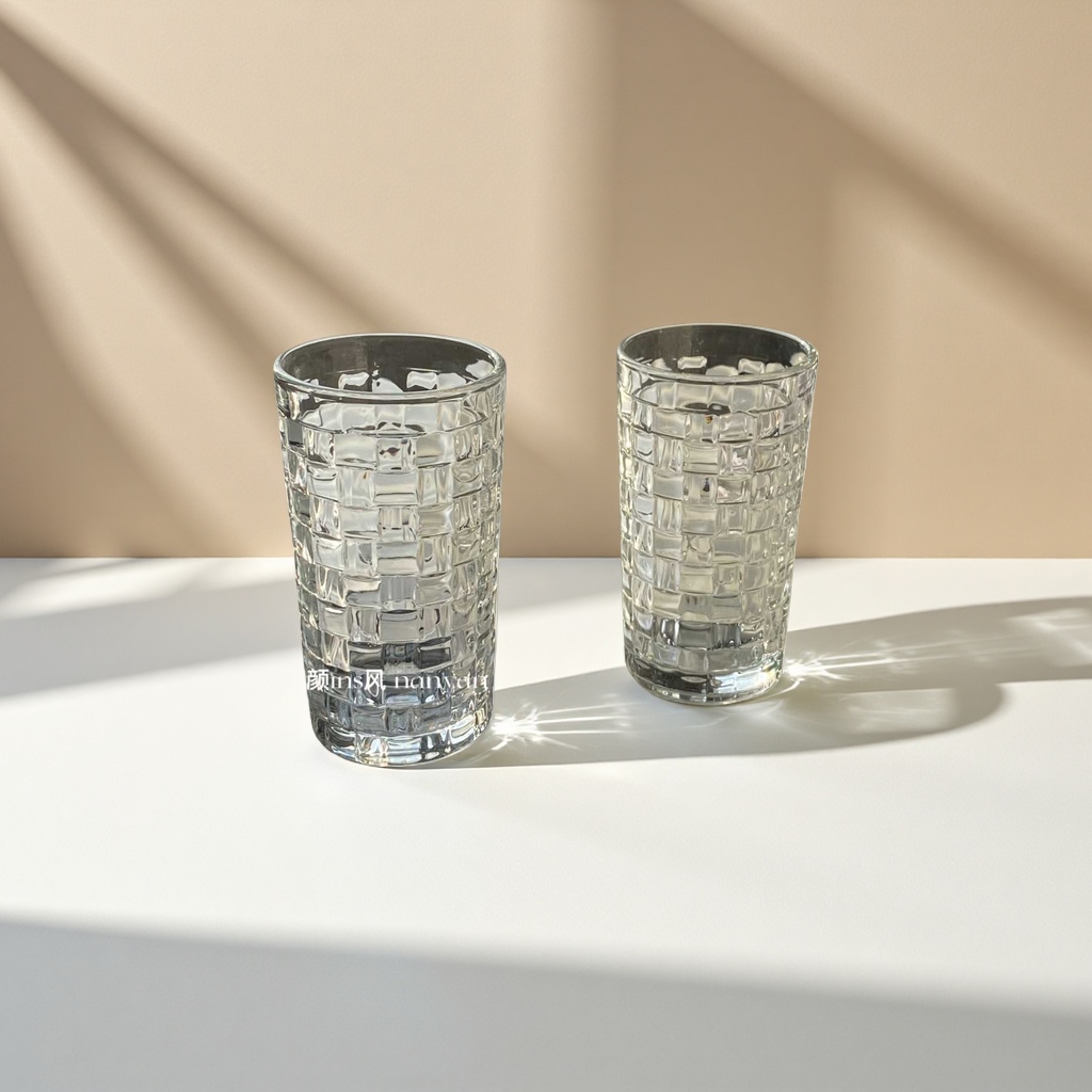 Transparent glass cup, high borosilicate heat-resistant glass cup, 350ml household simple water cup details Picture