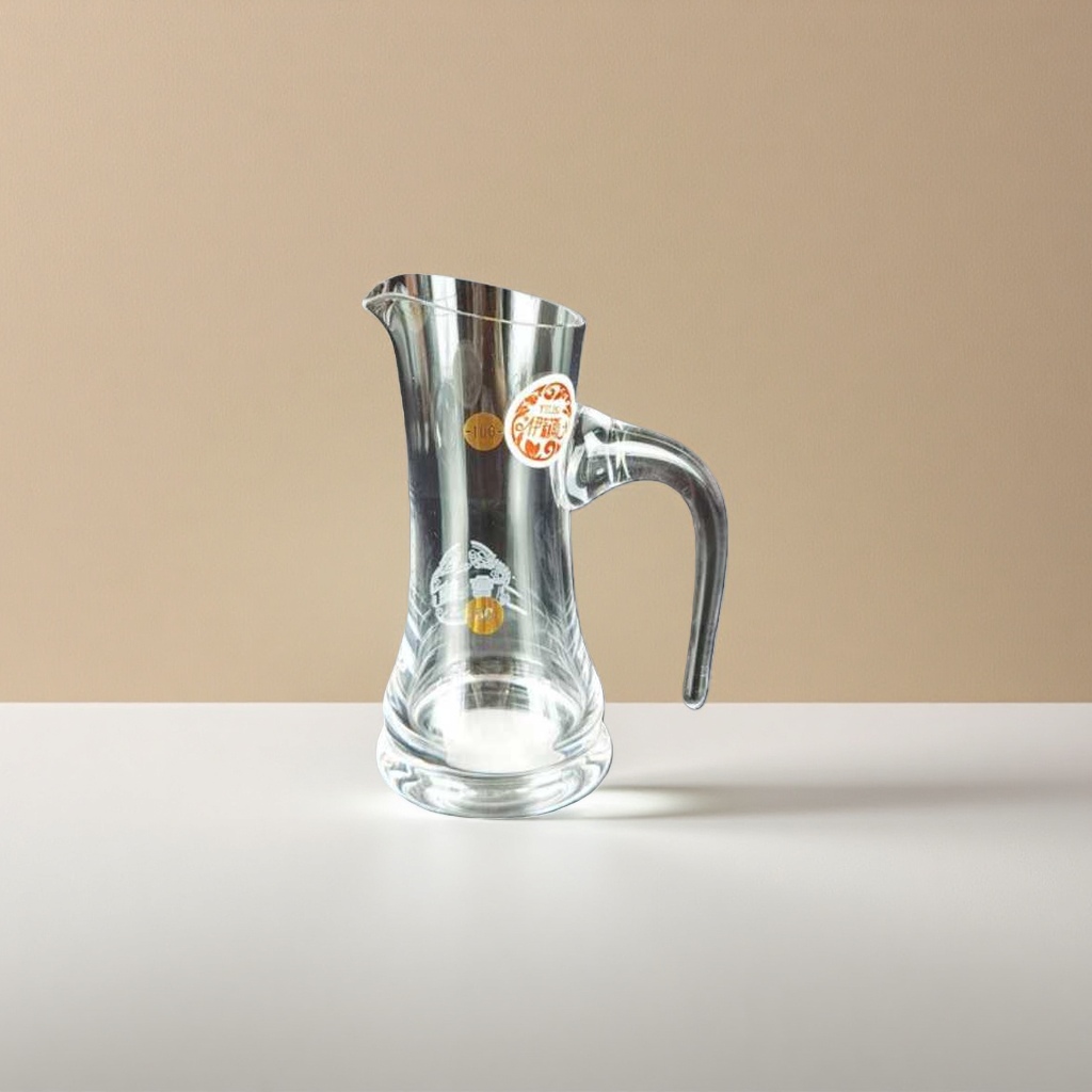 Elegant transparent glass wine dispenser, home decanter, wine pouring vessel and wine set details Picture