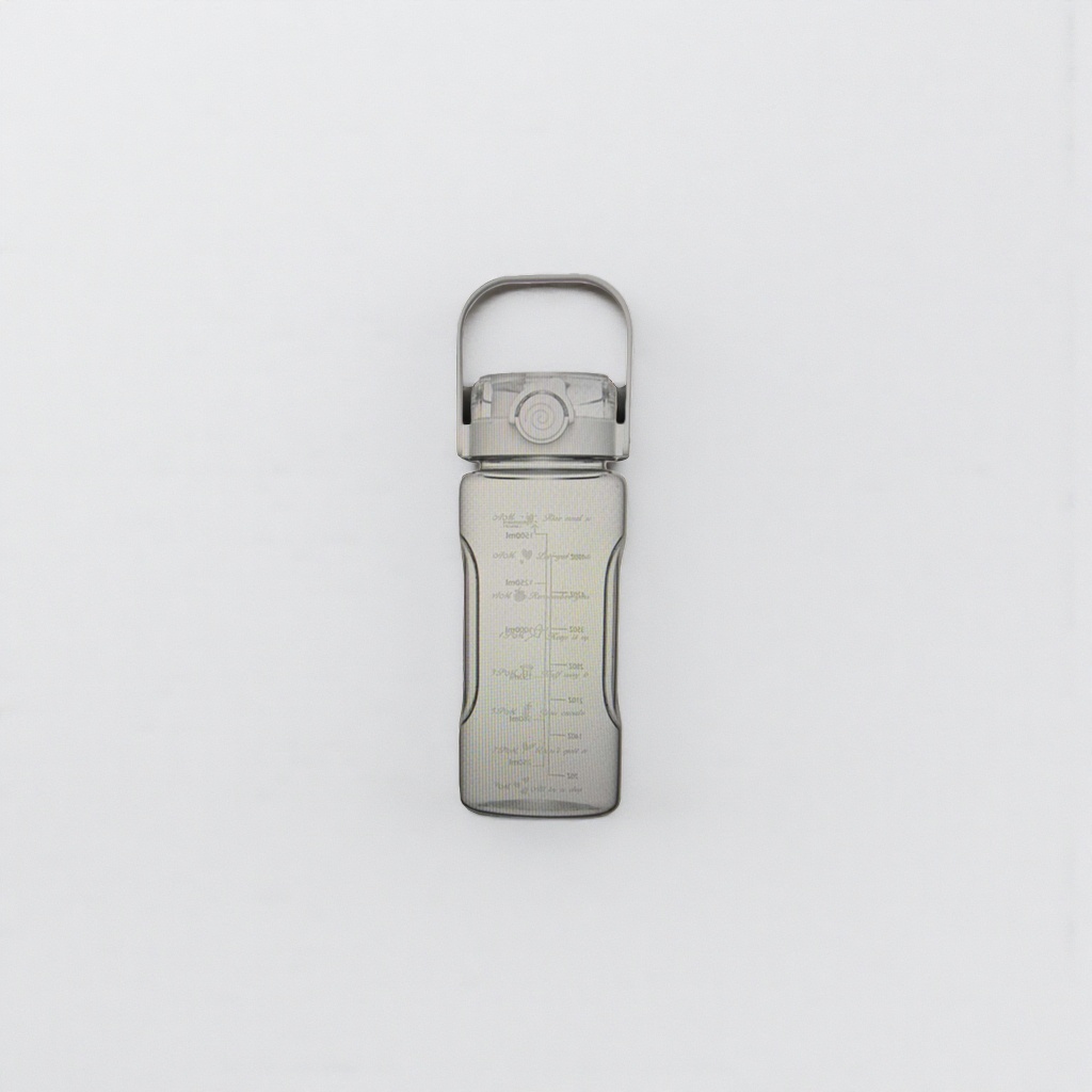 The main body of the transparent water bottle is made of portable thickened PP material and can be reused