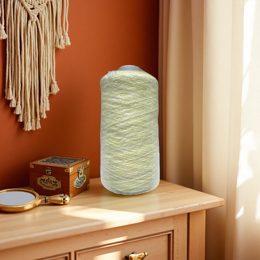Light yellow yarn rolls, hand-woven woolen yarn, woven yarn balls, cotton and linen blended yarn Application Scenario