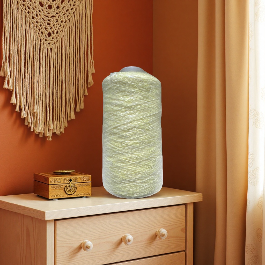 Light yellow yarn rolls, hand-woven woolen yarn, woven yarn balls, cotton and linen blended yarn details Picture