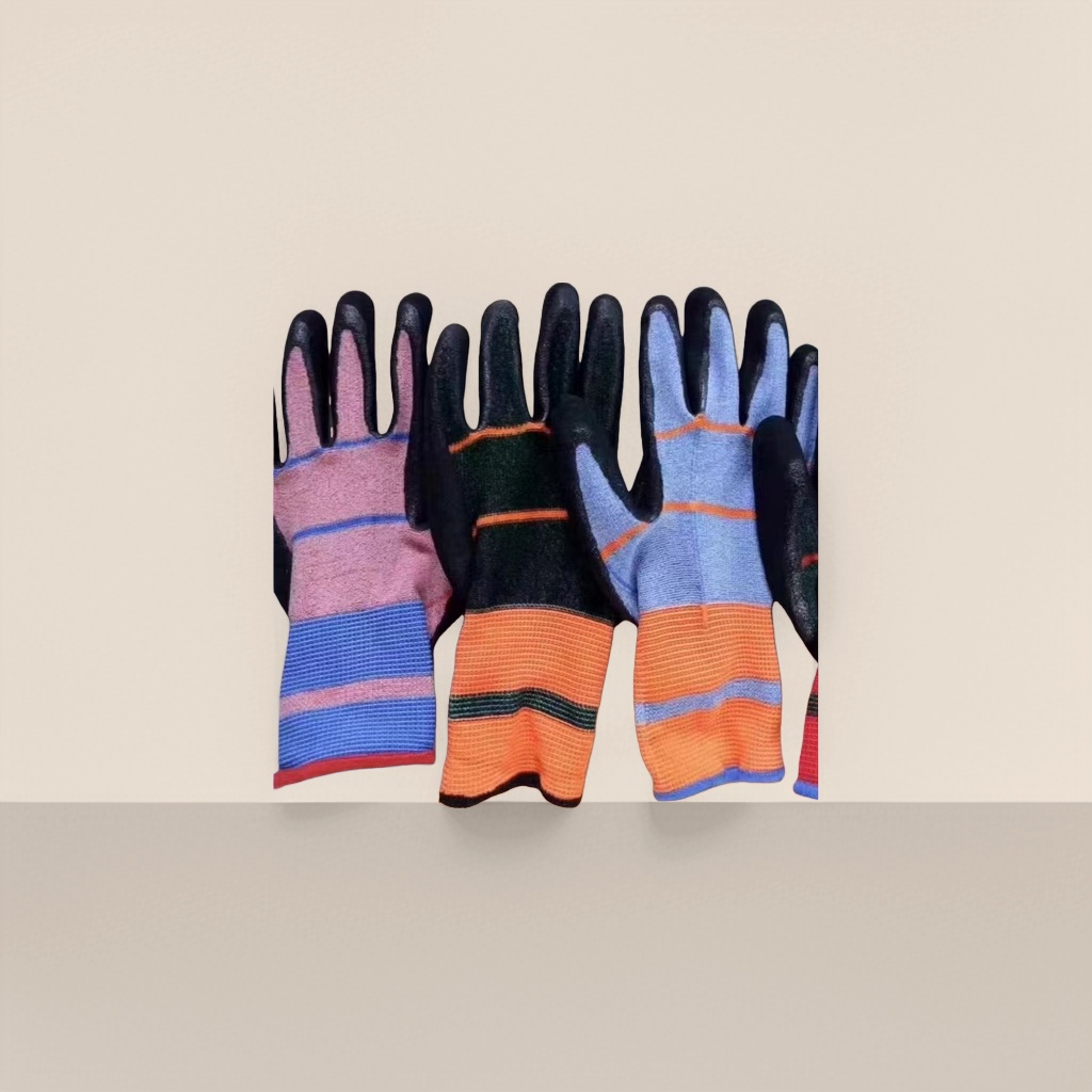Elastic latex anti-slip and wear-resistant labor protection gloves Application Scenario