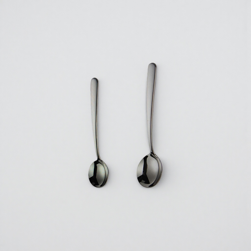 Metal spoon, stainless steel long-handled spoon, 15cm, household kitchen spoon, multi-functional stirring spoon, 110732343 Application Scenario