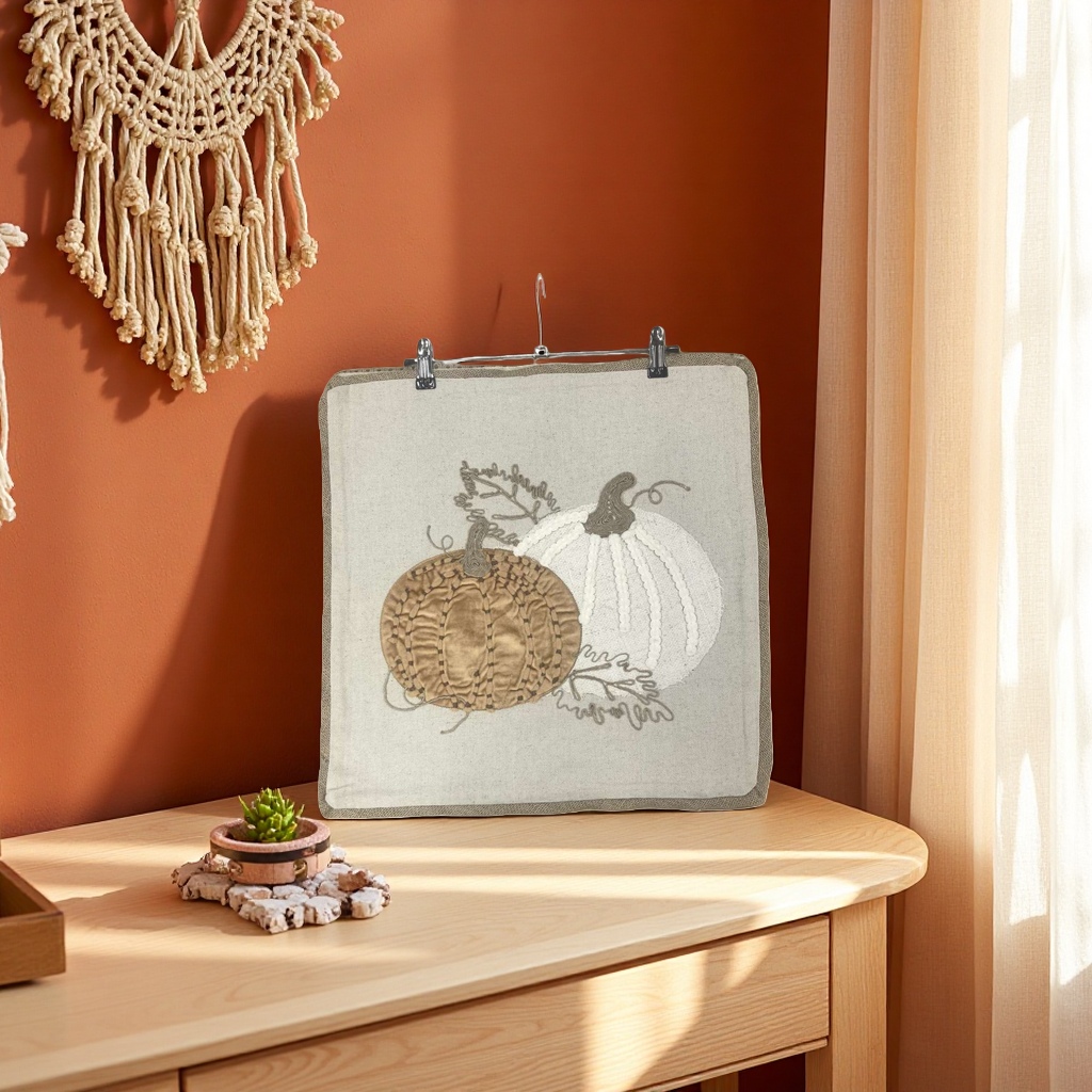 Embroidered pumpkin-patterned fabric wall hangers for home decoration Specification image