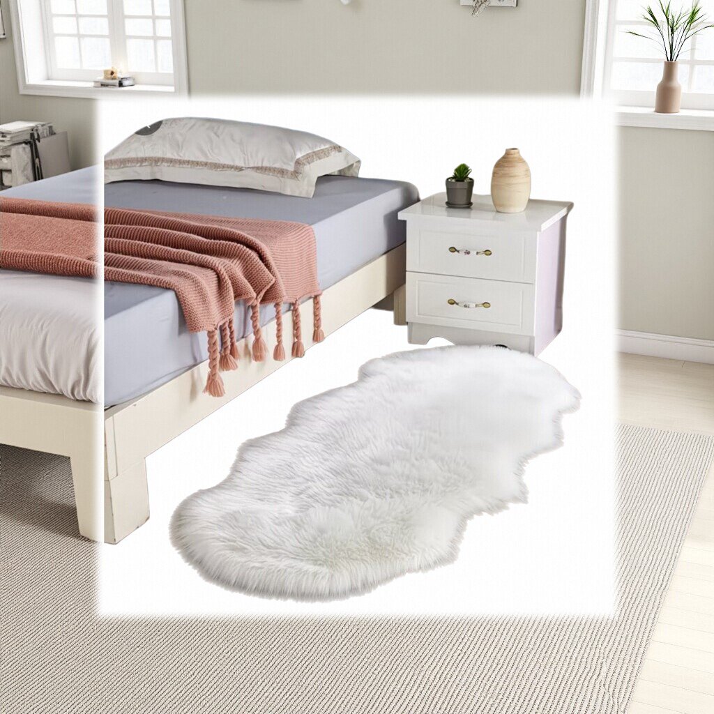 The thickened white plush carpet is anti-slip and features a simple Nordic style for the living room and bedroom