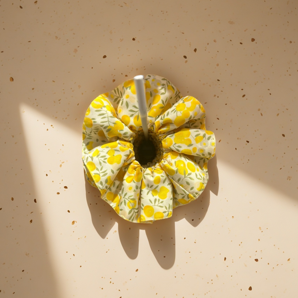 The lemon-patterned hair band is soft, elastic, and does not harm hair. It is a cute, fresh and versatile headwear details Picture