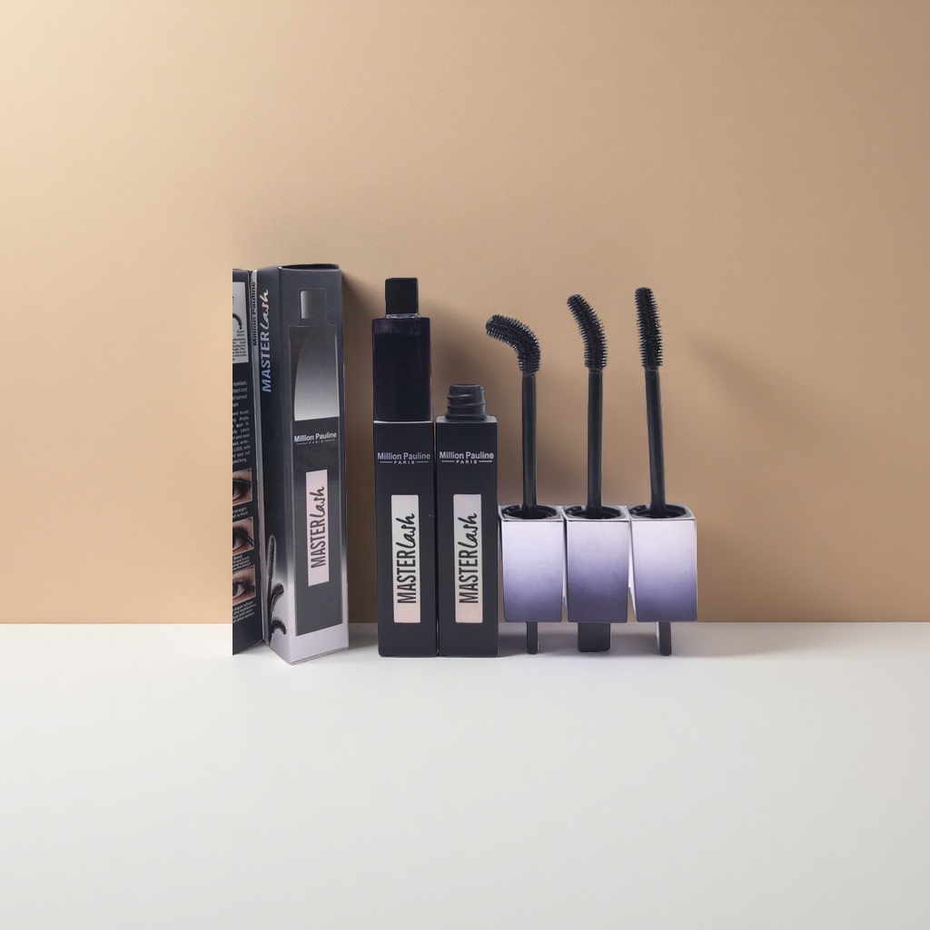 MASTERLash Long and Curly Mascara display image: Long-lasting without smudge Specification image