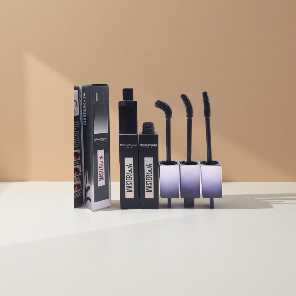 MASTERLash Long and Curly Mascara display image: Long-lasting without smudge details Picture