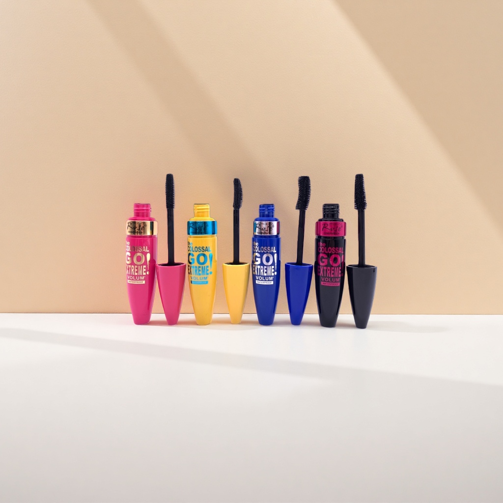 The colored mascara is thick, slender, curly and long-lasting without smudge. 10g Application Scenario