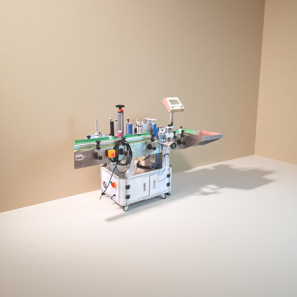 Fully automatic vertical rolling round bottle labeling machine, plastic bottle, glass bottle, medicine bottle and special-shaped bottle labeling machine Application Scenario
