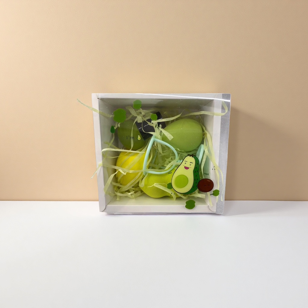 The green decorative gift box, home furnishings and creative gifts are exquisitely packaged